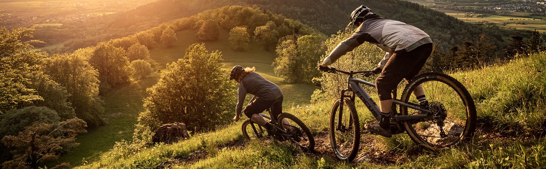 E-MOUNTAINBIKE FULL SUSPENSION E-MOUNTAINBIKE FULL SUSPENSION