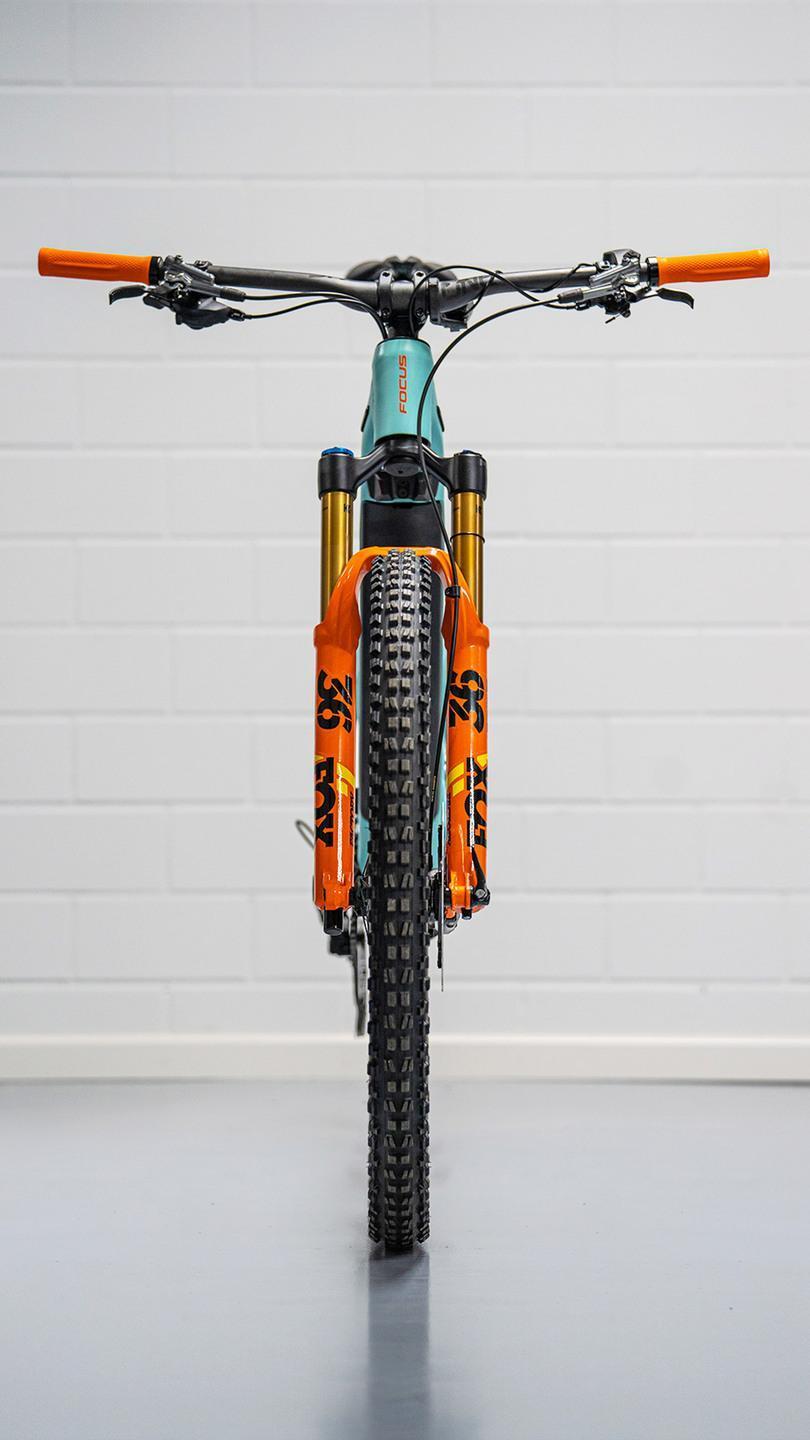 orange enduro mtb