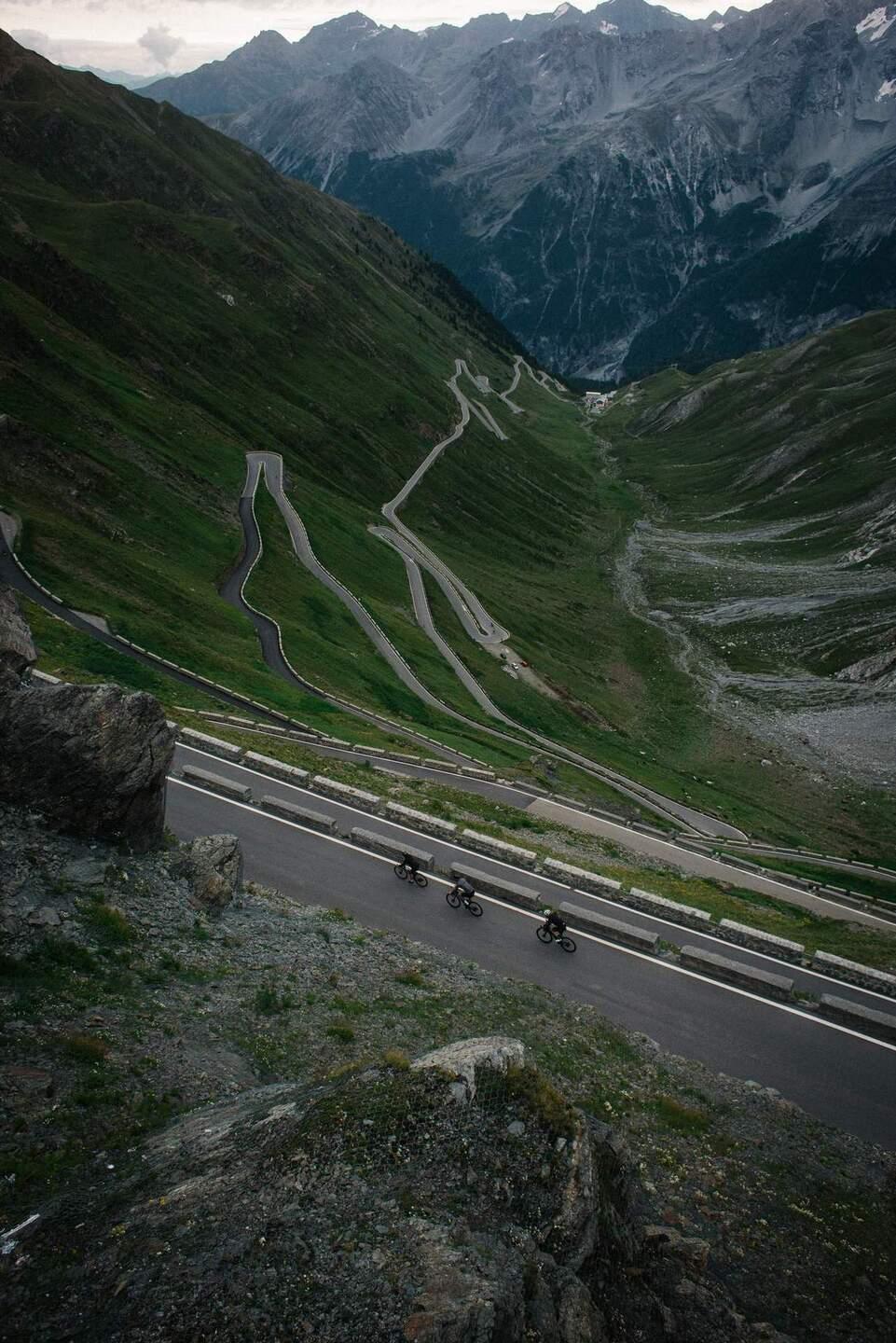 Périple en vélo de route Izalco Max Vue panoramique prise de la route